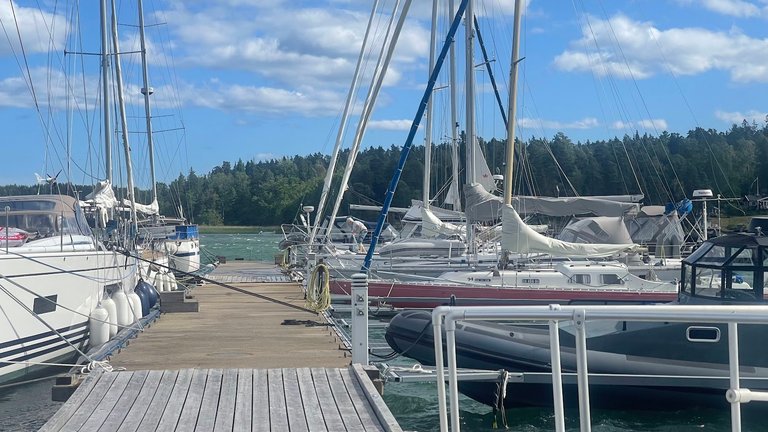 Sailing yacht at sea - FairHelm yacht training